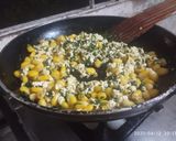 A picture of step 5 of Open spinach corn paneer sandwich.
