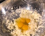 A picture of step 2 of Tres leches.