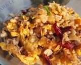 รูปขั้นตอนการทำที่ 2 ของ หมูบดไข่เจียวคั่วพริกเกลือ