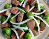 Foto del paso 15 de la receta: Ensalada de coles de Bruselas y atún marinado