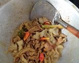 Foto langkah ke 4 dari resep Usus Ayam Bumbu Kuning.