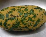 Methi-Palak-Makki ke Parathas recipe step 1 photo