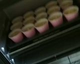 Foto langkah ke 5 dari resep Cupcake with Ganache kocok.