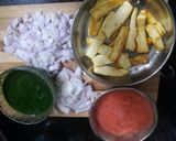 A picture of step 4 of Makki ki Roti with Palak Paneer.