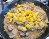 Une image de l'étape 15 de Porc à l'ananas, prune et gingembre.