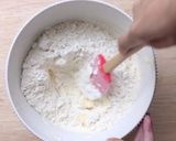 Foto langkah ke 3 dari resep Banana Chocolate Cookies.