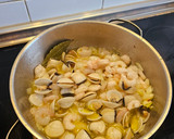 Foto del paso 2 de la receta: Fabes con almejas y gambas