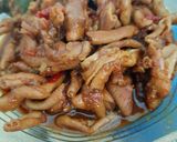 Foto langkah ke 3 dari resep Tumis Usus Manis Pedas.