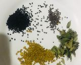 A picture of step 1 of Timator ki bhune wi chutney.