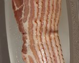 Bacon, virsli karikákkal és krumplipürével recept fázis 1 fotója