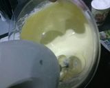 Foto langkah ke 3 dari resep Bolu kukus warna warni.
