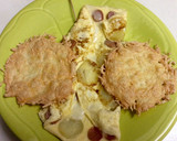 Foto del paso 2 de la receta: Piruletas de queso con tortilla fina 🍭🧀
