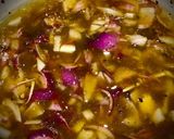 Hình bước làm 3 của món Salad Cá Hồi Áp Chảo