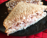 Foto del paso 2 de la receta: Sándwich rápido de atún y queso de untar