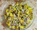 A picture of step 5 of Fhesh coconut patudi (khandavi).
