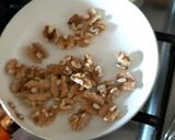 A picture of step 1 of Apple & Walnut Salad.