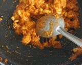 A picture of step 3 of Malaysian chicken fried rice.