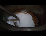 A picture of step 5 of Gond ke ladoo.