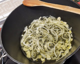 Foto del paso 2 de la receta: Filetes en salsa