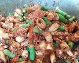 Foto langkah ke 3 dari resep Cumi asin Pedas.