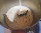 Hình bước làm 1 của món Hamburger trứng
