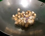 Hình bước làm 2 của món Cháo hến