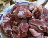 A picture of step 1 of Mutton yakhni pulao.