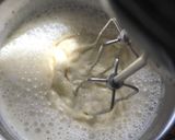 Foto del paso 3 de la receta Bizcocho de leche evaporada caliente (hoy utilizado como base de La Mona)