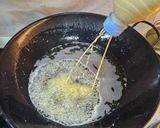 Foto langkah ke 4 dari resep Ayam Goreng Kremes.