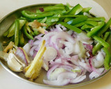 இந்தோ சீனா ஃப்ரைடு ரைஸ் ரெசிபி ஸ்டேப் 2 புகைப்படம்