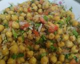 A picture of step 9 of Katori Dahi chnna chat.