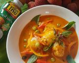 A picture of step 3 of Red Curry with Lychee.