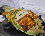 A picture of step 7 of Grilled paneer sizzler with Makhni sauce.