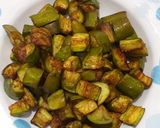 Foto langkah ke 2 dari resep Tumis Terong kecap Pedas.