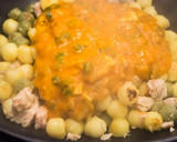 Foto del paso 7 de la receta: Ñoquis con Atún y salsa de tomate