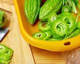 Hình bước làm 1 của món Canh Khổ Qua Nấu cá Thác Lác