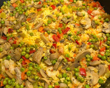Foto del paso 3 de la receta: Arroz con cosas 😉