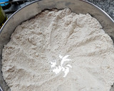 Foto del paso 1 de la receta: Pan casero de harina integral