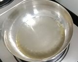 A picture of step 3 of Pearl millet pakoda/fritters.