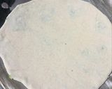 A picture of step 5 of Mutter or bathua ke parate.