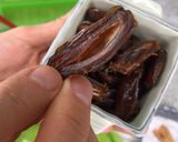 Foto del paso 4 de la receta Espinacas con dátiles y piñones en Lékué al microondas