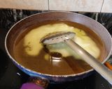 A picture of step 3 of Shahi Tukda.