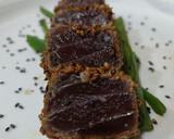 Foto del paso 7 de la receta: Tataki de atún, sobre spaghetti de judías verdes