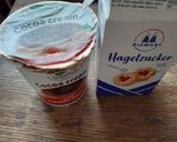 Briós (csokikrémmel, dióval és cukorral szórva) recept fázis 7 fotója