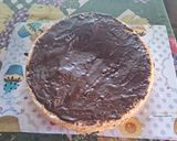 Foto del paso 14 de la receta: Torta de dos cítricos y jengibre decorada con dulce de leche y pera, ganache de chocolate