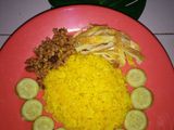Nasi goreng kunyit