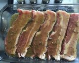 Une image de l'étape 1 de Poitrine de porc marinée au miel citron thym et gingembre.