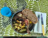 Foto del paso 17 de la receta Muslos de pollo con patatas en el pizzapan