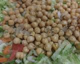 A picture of step 5 of Chana Imli salad 🥗 😋.