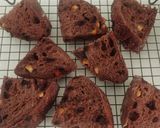 Foto langkah ke 29 dari resep Orange Peel Double Choco Sourdough Bread 72% (Open Bake Method).